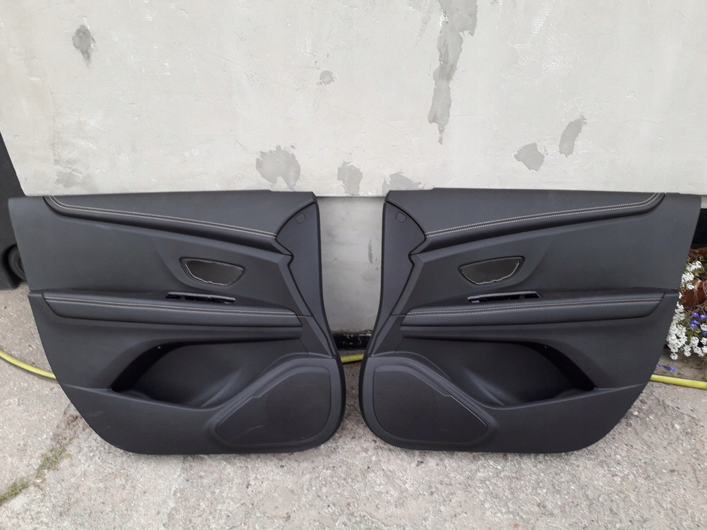 фото №1, Обивка обшивка дверь перед renault scenic iv 16-