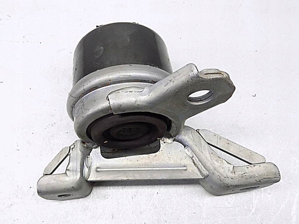 фото №2, Кронштейн подушка двигателя - range rover evoque 2.2 td4