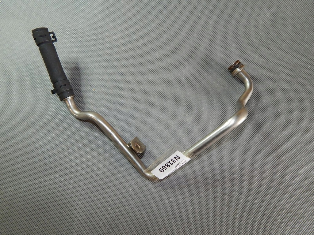 фото №1, Audi a8 l трубка водяна 079121059a