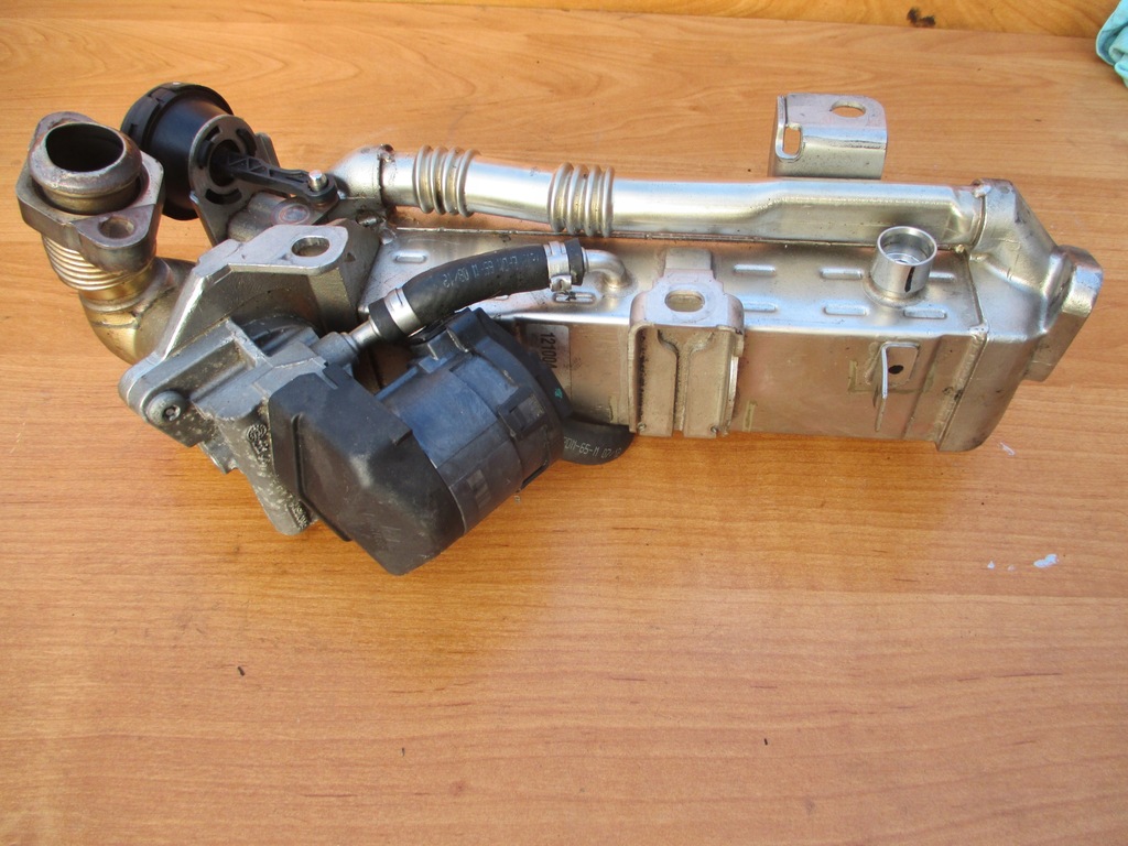 фото №8, Bmw x3 f10 3.0 tdi радіатор вихлопних газів egr 7823210 05 06 07 герметична перевірити.