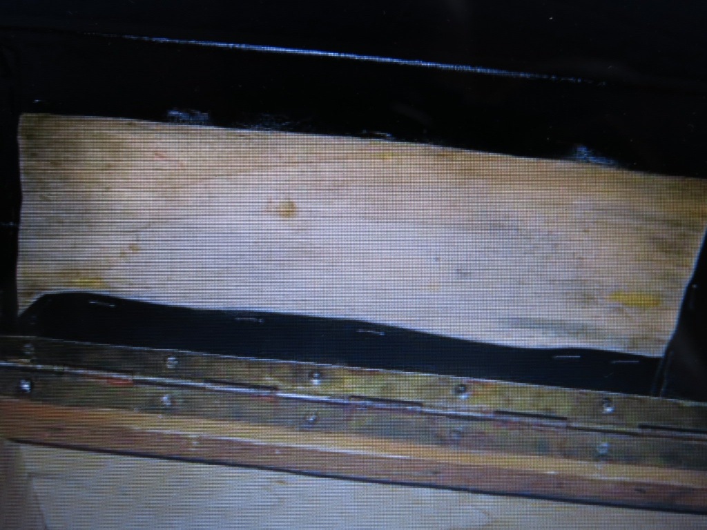 фото №8, Чёрный подлокотник w туннель mercedes w123