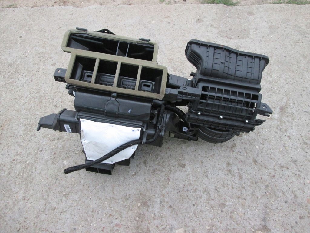 фото №1, Hyundai tucson ii 2,0 crdi отопитель комплектная