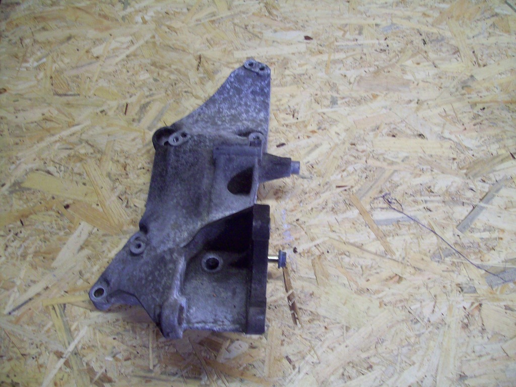 фото №1, Renault laguna ii hb 1.9 dci основание генератора