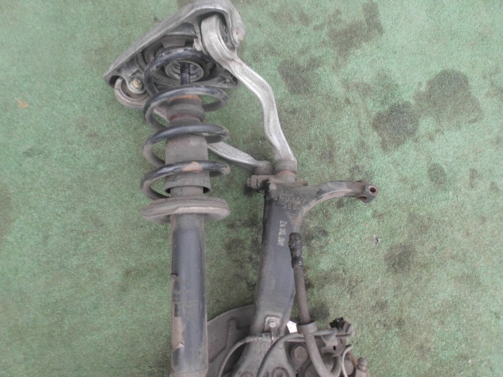 Амортизатор поворотный кулак seat exeo 3r 2.0tdi правый Цена