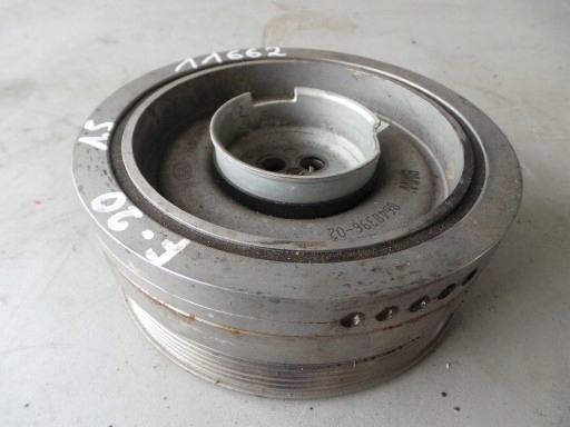 фото №2, Bmw i f20 1.5b шків