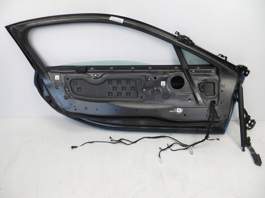 Дверь левая bmw i8 l12 protonic blue Оригинал