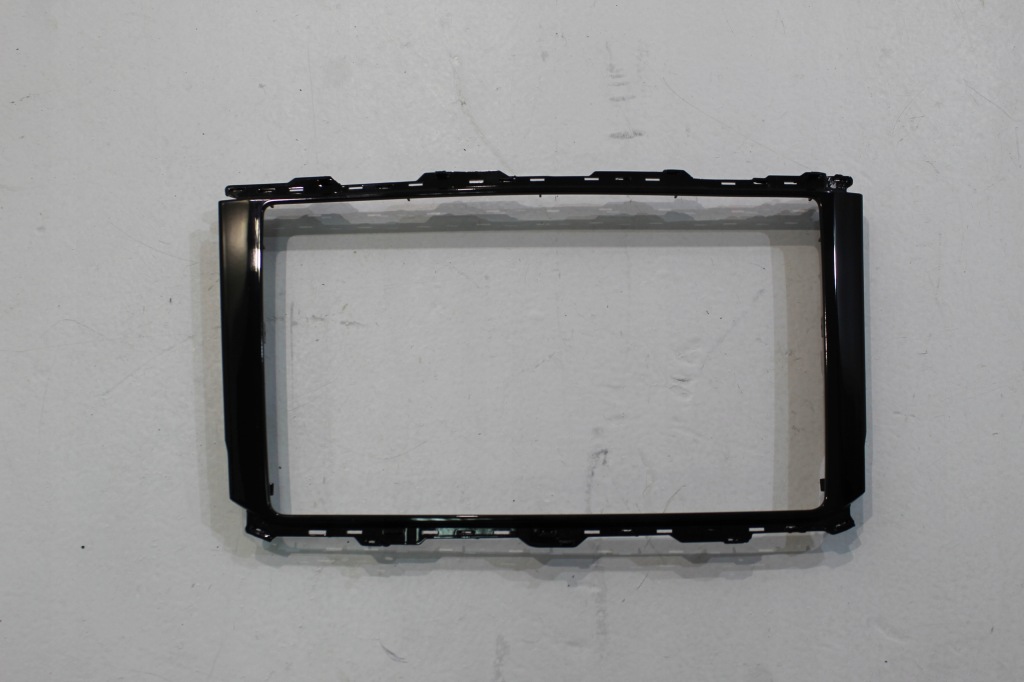 фото №1, Mbm vw t-roc рамка радио