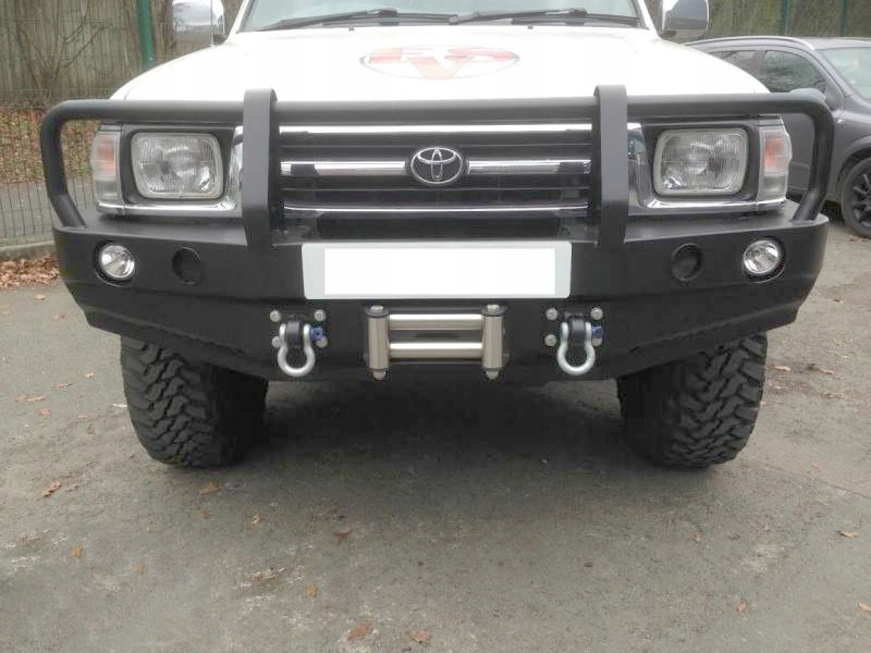 Бампер передній перед toyota hilux 98-05 сталевий Ціна