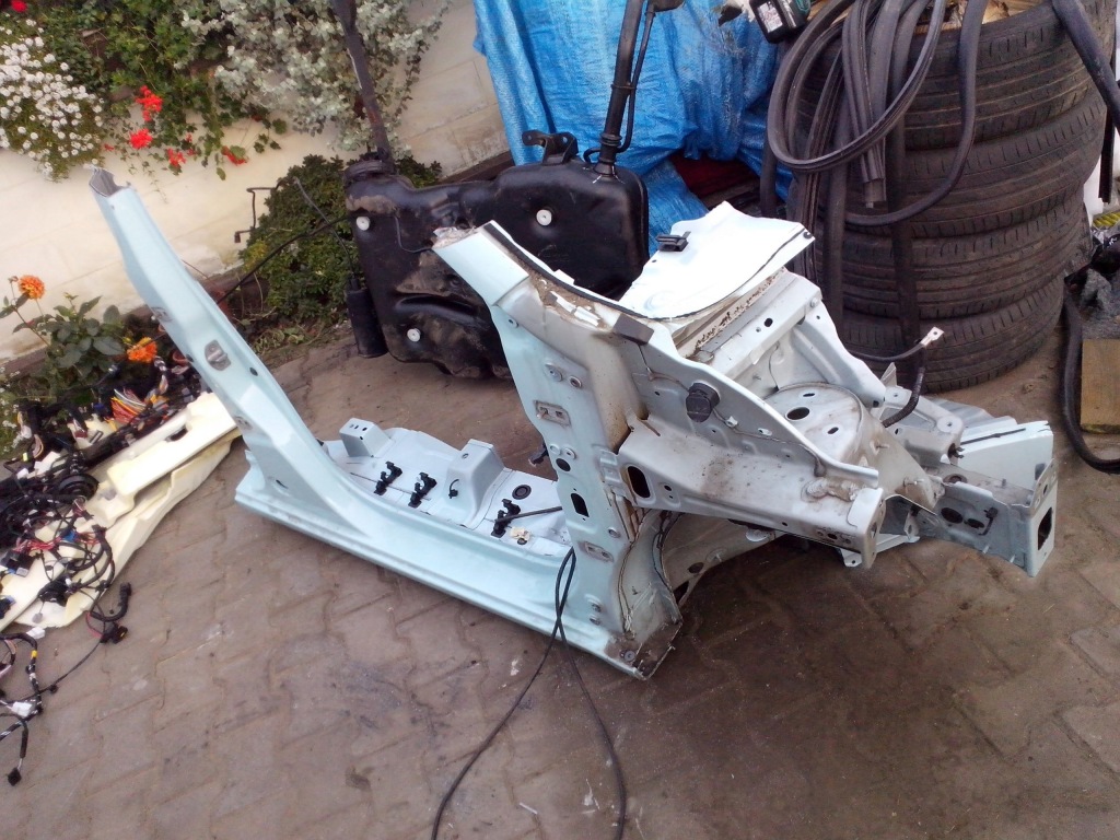 Купити Поріг правий бік renault twingo 3 3