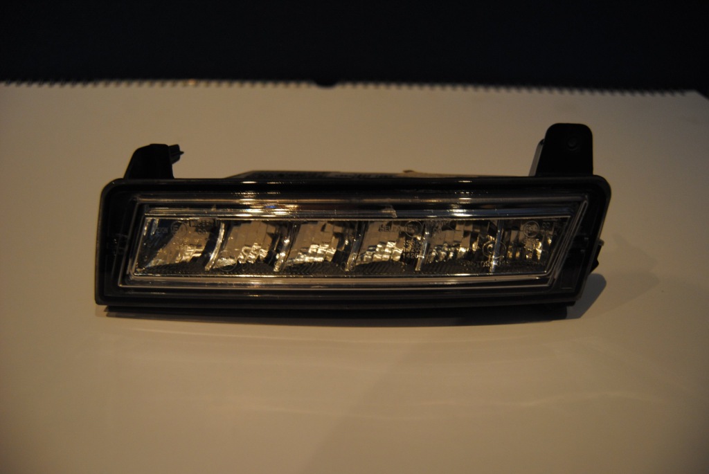 Свет к движение w день mercedes-benz оригинальный номер a9438200856 Цена