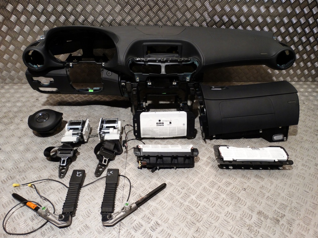 Купить Идеальная kpl.konsola кожа mercedes gt w190 1