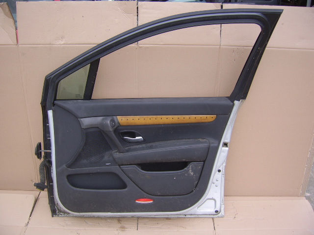 Дверь правое передние renault vel satis nr4676 Цена