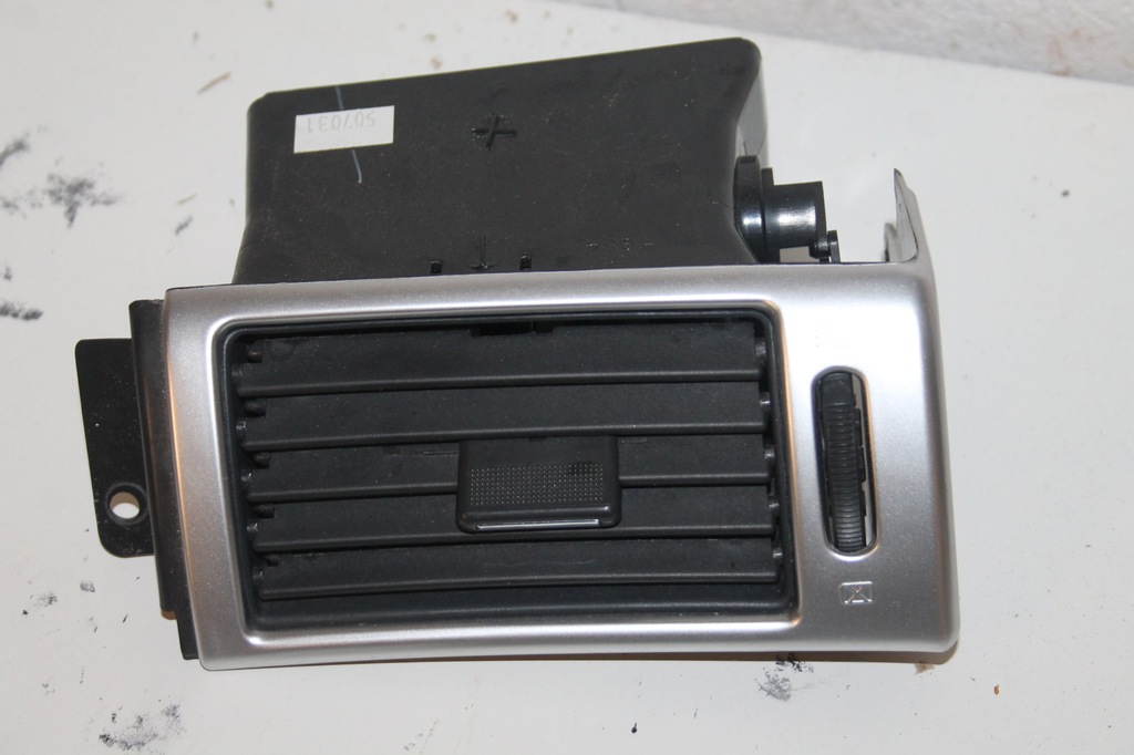 фото №1, Впуск решітка рамка дифузор chrysler pacyfica правий