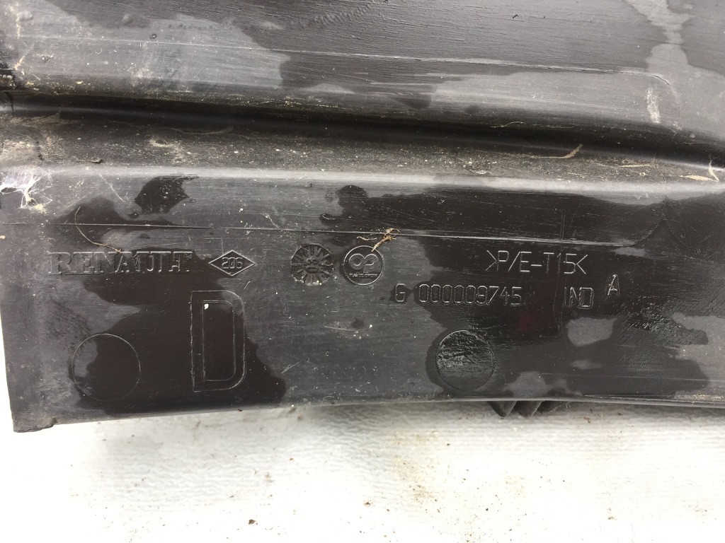 фото №3, Решітка перед renault laguna ii права org