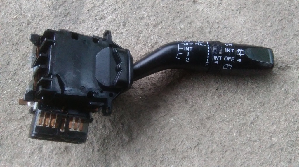 фото №1, Mazda 626 98-03 перемикач двірники