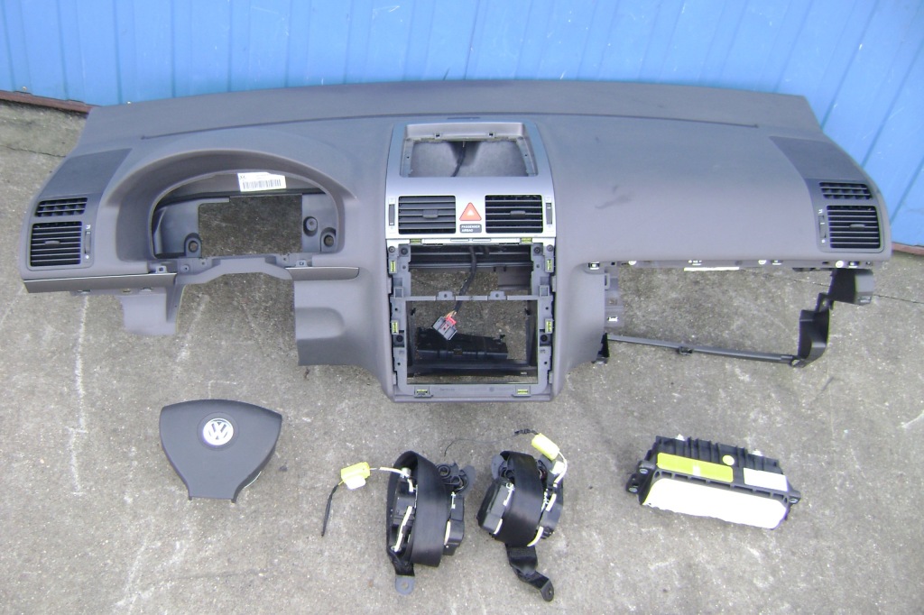 фото №1, Vw touran i - панель приладів rozdzielcz ремені подушки безпеки