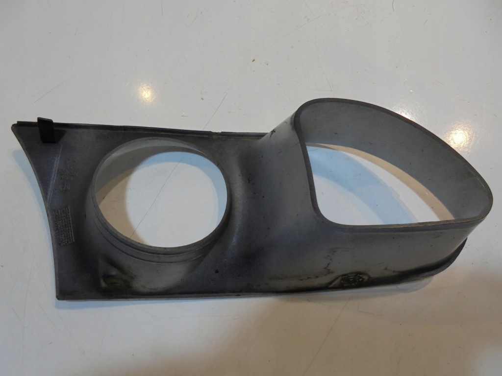 Решётка заглушка бампера alfa romeo 156 60631028 Оригинал